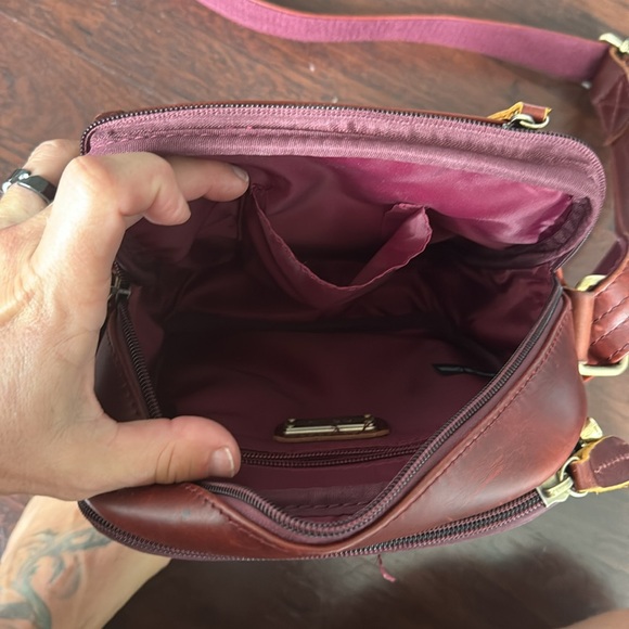 Conceal Carry Crossbody - Picture 6 of 15